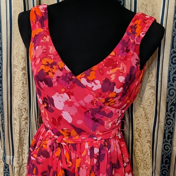 Express flower print dress - Picture 2 of 7